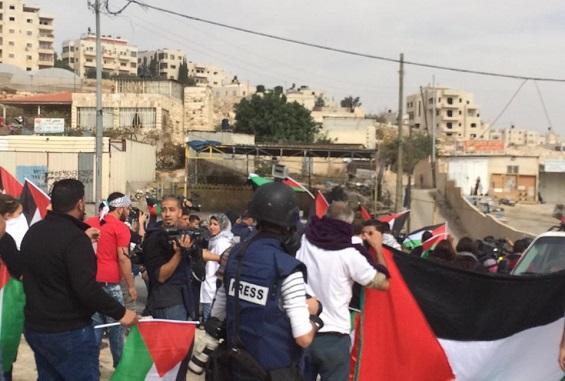 تقرير..36 إصابة حصيلة المواجهات مع الاحتلال بمخيم شعفاط في القدس