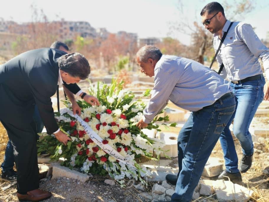 النضال الشعبي تزور مقبرة الشهداء بمخيم اليرموك