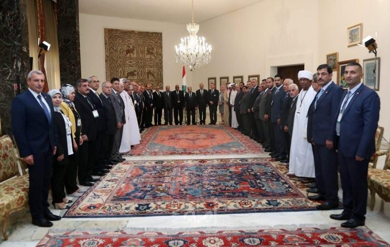 الرئيس اللبناني يدعو للتنبه للمخطط الإسرائيلي الهادف لفرض الحلول على الدول العربية عبر "صفقة ترامب"