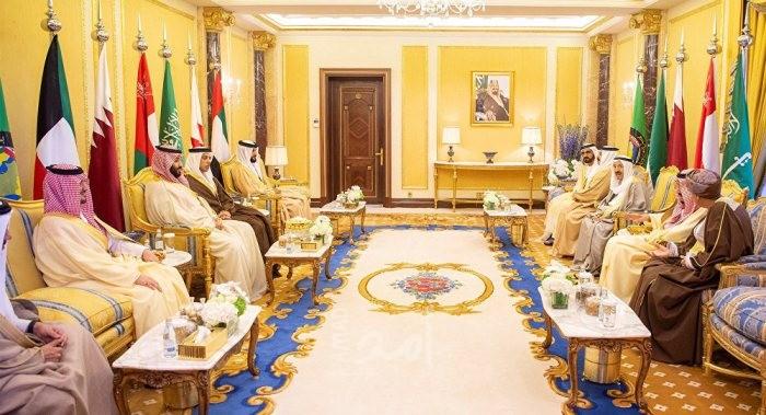 وفد قطري رسمي يصل السعودية تزامنا مع "أنباء المصالحة"