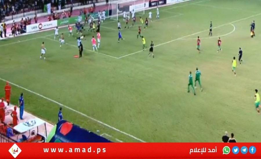 تفاصيل إعتداء المنتخب المغربي على لاعبي المنتخب الوطني الجزائري - فيديو