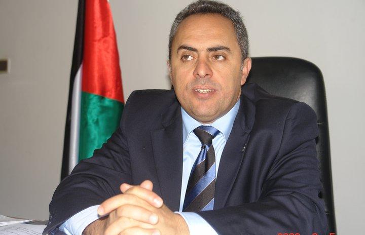 الفرا يبحث مع مفوض "الأونروا" أوضاع اللاجئين وسبل تأمين احتياجاتهم
