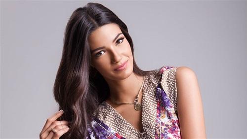 فنانات لا يطمحن للعالمية.. درة وتارا عماد في المقدمة