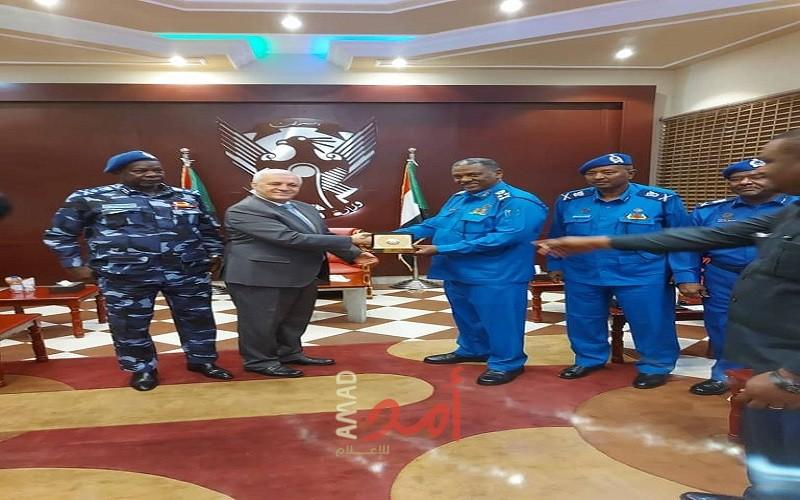سفير فلسطين بالخرطوم يلتقي وزير الداخلية السوداني 