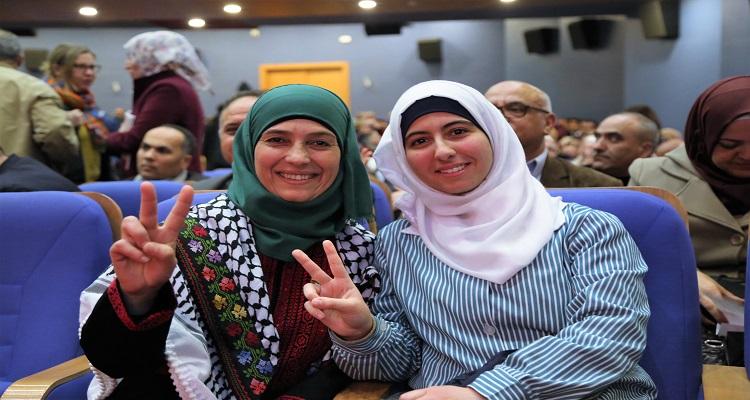 إطلاق اسم المعلمة الحروب والطالبة الشريف على مدارس جديدة