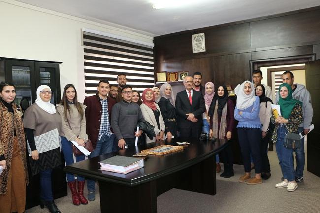 أبو دياك يستقبل وفد شبابي من طلبة الحقوق في الجامعات الفلسطينية