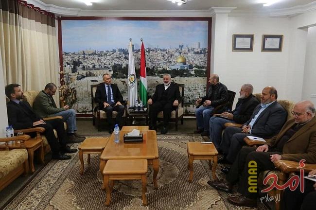 إعلام: تفاهمات التهدئة تشمل "صفقة لتبادل الأسرى" وإسرائيل تنفي...ووفد قطري الى غزة
