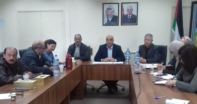 وزارة العمل تطالب بضرورة تطبيق الحد الأدنى للأجور