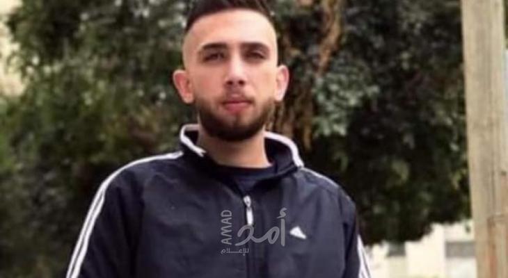 عباس يهاتف والد الشاب الشايب معزياً بوفاته