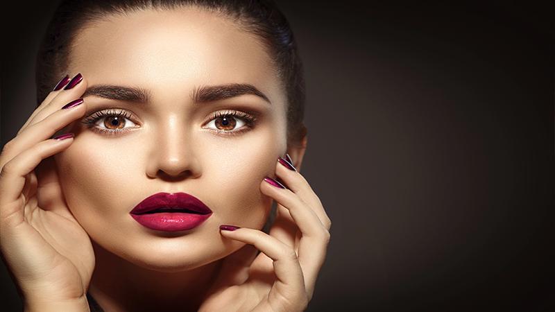 خطوات المكياج المناسب للعيون البنية .. اعرفيها