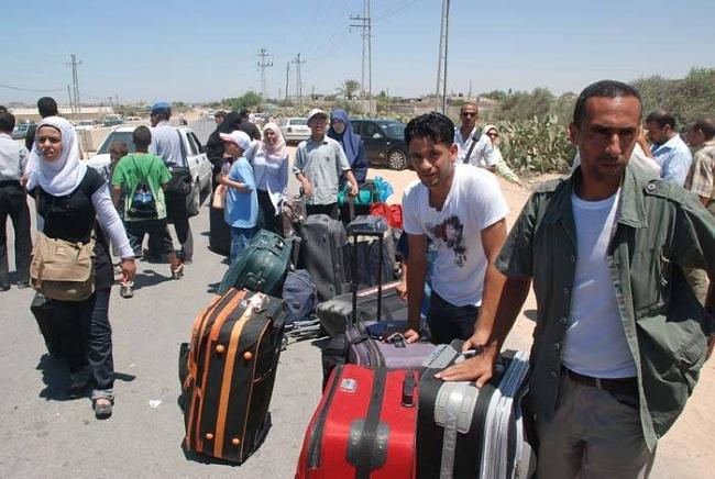مصادر تؤكد ارجاع الجانب المصري 26 طالب وطالبة من  معبر رفح