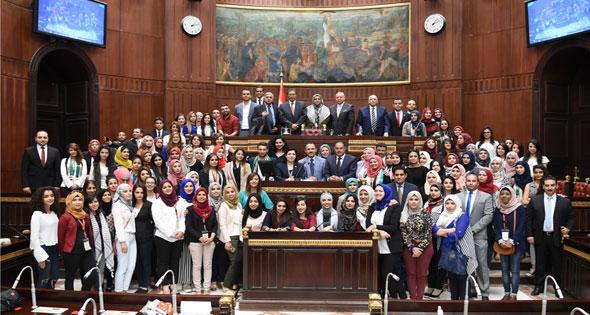مستقبلا فتيات فلسطينيات..النائب المصري الجمال: انحراف المقاومة عن مسارها جاء بعد إقحام الدين فى السياسة