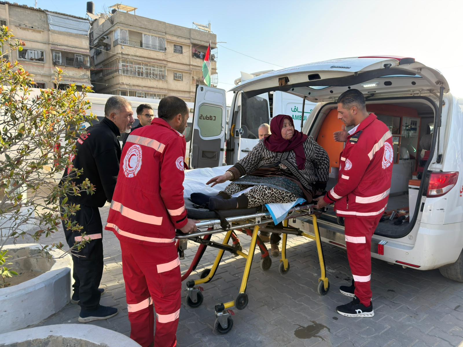 غزة 5 شهداء وعدد من الإصابات في قصف طائرة جيش الاحتلال في تل الهوى