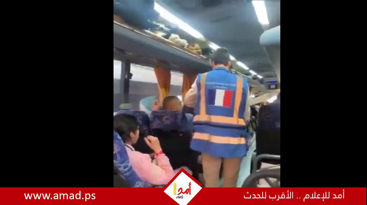 فرنسا تنقل عشرات العوائل والكفاءات من غزة عبر معبر كرم أبو سالم - فيديو