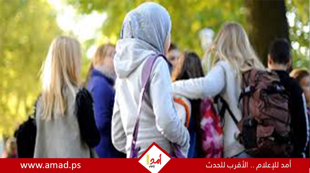 دولة أوروبية تعتزم حظر الحجاب الإسلامي لمن هن دون 14 عاما في المدارس
