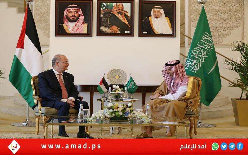 مصطفى وبن فرحان يبحثان تنفيذ مخرجات اجتماع التحالف الدولي لحل الدولتين