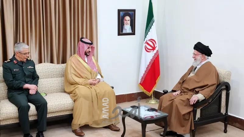 وزير الدفاع السعودي يسلم المرشد الإيراني خامنئي رسالة من الملك سلمان