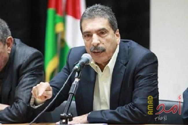 في رسالة مفتوحة..الطيراوي يطالب الرئيس عباس التدخل لوضع حد لقضايا الفساد