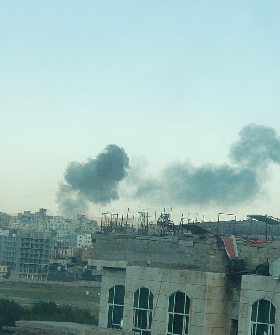 الجيش اليمني يعلن تنفيذ 20 غارة جوية على أهداف للحوثيين في تعز وصعدة