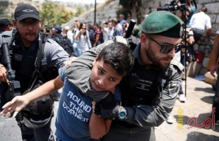 اعتقال (4) شبان والإفراج عن طفل بشرط الحبس المنزلي في القدس