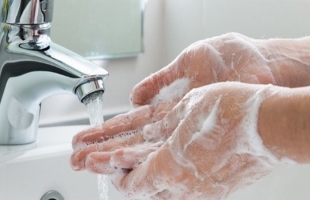 دراسة: غسل الأيدي يقلل خطر التعرض لمثبطات اللهب الضارة