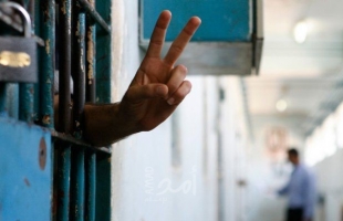 الأسير "إبراهيم غنيمات" يدخل عاماً جديداً في سجون الاحتلال