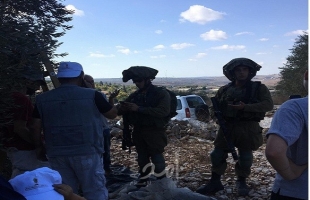 قوات الاحتلال تحتجز مزارعين في قريوت جنوب نابلس