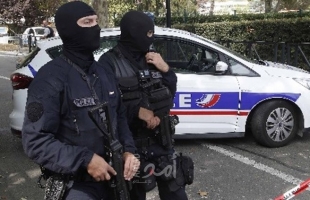 فرنسا: اعتقال مسلح بسكين كبير تجول وسط باريس