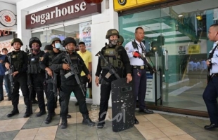 وسائل إعلام: مسلح يحتجز 30 رهينة بمركز للتسوق في عاصمة الفلبين... صور+فيديو