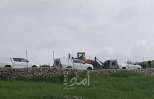 بالصور.. قوات الاحتلال تهدم غرف زراعية في الخليل