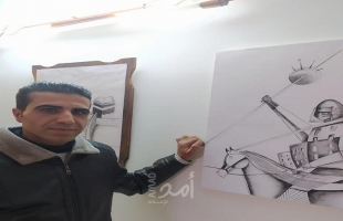 الفنان "ساهر أشتية" يجسد "كورونا" عبر لوحات رغم الحجر المنزلي