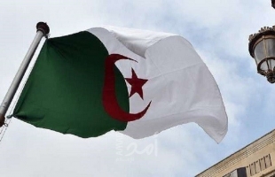 اتهام قنوات تلفزيونية ببث برامج تسيء للأعراف الروحية والثقافية في الجزائر