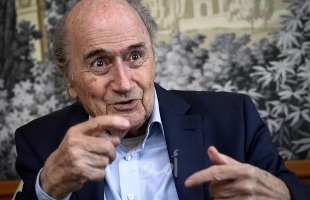 رئيس الفيفا السابق يدعو لمقاطعة مونديال 2026