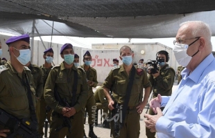 الرئيس الإسرائيلي ريفلين يزور منطقة فرقة غزة