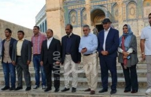 بحماية من شرطة الاحتلال.. وفد عماني يزور المسجد الأقصى - فيديو وصور