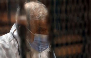 مصر: ضم محاكمة الإخواني محمود عزت لـ "التخابر مع حماس"