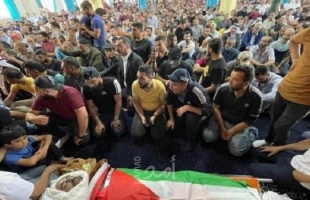 الخليل: تشييع جثمان الناشط الفلسطيني نزار بنات- صور وفيديو