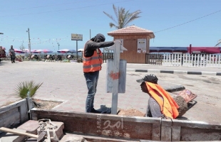 بلدية غزة تبدأ بتشغيل وردية مسائية لجمع النفايات