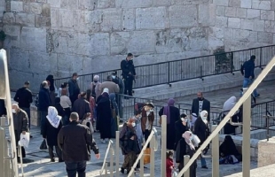 قوات الاحتلال تستدعي موظفًا بالمسجد الأقصى