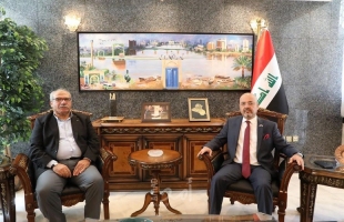 رئيس اللجنة الاخوة البرلمانية الفلسطينية يلتقي مع سفير العراق لدى الأردن وفلسطين