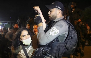 الخليل: جيش الاحتلال يعتدي على فتاة