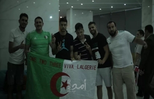 المنتخب الجزائري يعود إلى مصر وسط استقبال حار - فيديو