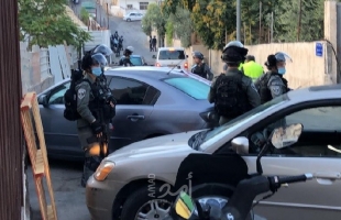 سلطات الاحتلال تمدد اعتقال شبان من القدس