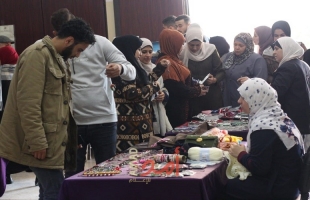 غزة: افتتاح معرض ذاكرة بلادي وتفاعل طلابي كبير