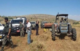 قوات الاحتلال تستولي على آليات تابعة لبلدية الظاهرية جنوب الخليل