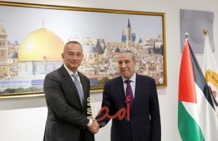 ملادينوف يدعو لإنشاء مكتب ارتباط مع السلطة الفلسطينية لتنفيذ "خطة ترامب"..والشيخ يرحب