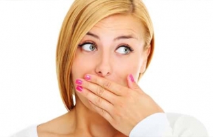 سوء نظافة الفم يؤدي إلى تدهور صحة الدماغ- تفاصيل