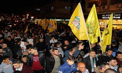 موظفو حركة فتح بغزة يناشدون الرئيس بالنظر في قضيتهم