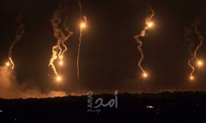 قوات الاحتلال تطلق قنابل انارة وغاز شرق بيت لاهيا وبيت حانون