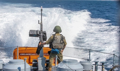 زوارق الاحتلال تهاجم مراكب الصيادين قبالة بحر "السودانية" شمال غزة